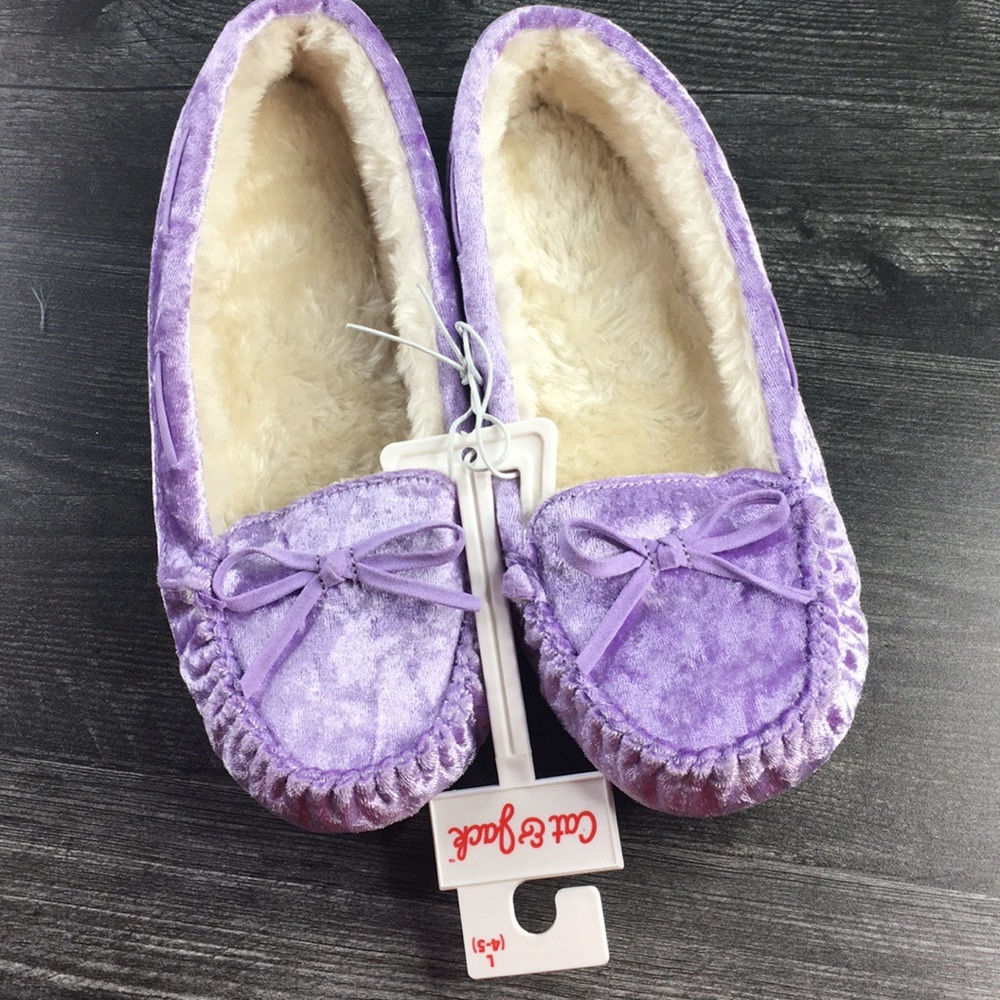 🐙 Cat & Jack Purple Slippers
